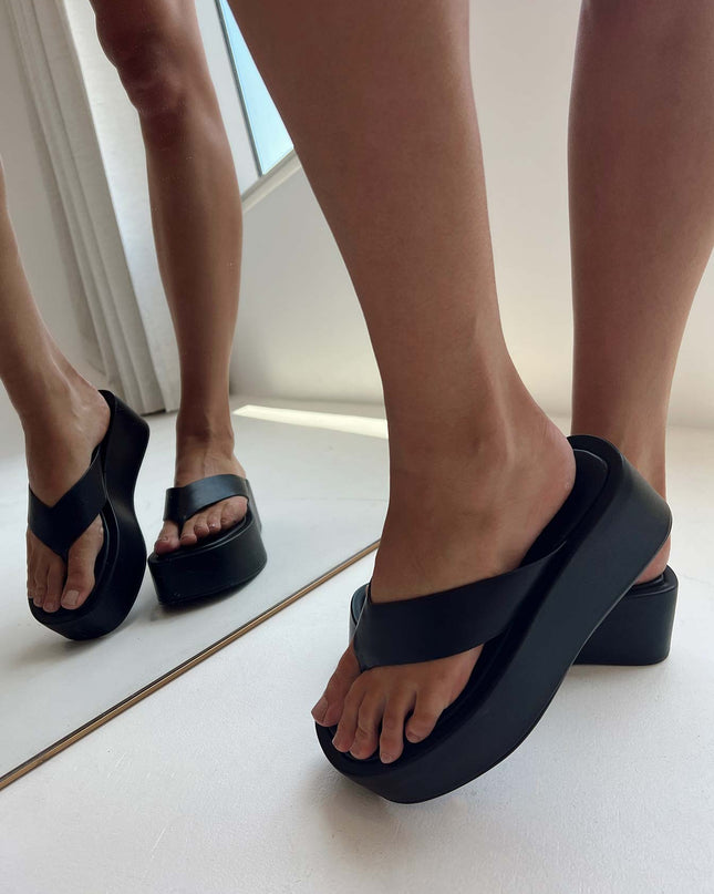 Voodoo Sandals Black