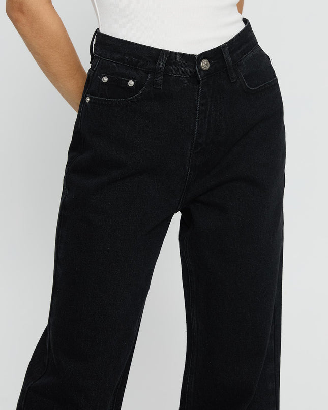 Maple Mid Rise Flare Washed Black